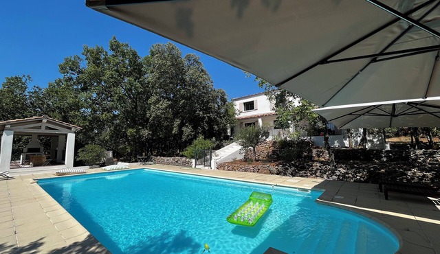 Villa en Provence à 20 min D'aix en Provence, Avec Piscine et Terrasses