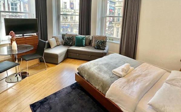 V14 Fantastic Apartment - 100m from Piccadilly Circus!
