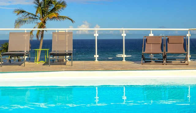 V2 Dream panorama of the ocean