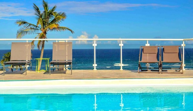 V6 Perched on the ocean