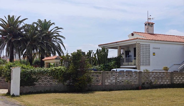 "¡vacaciones en Vinarós! Casa Géminis, a Pasos del Mar y Vistas Espectaculares"