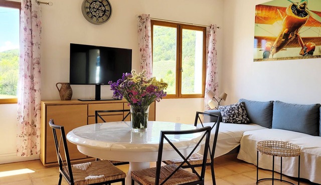 Vacances au Soleil Dans Gite Calme et Confortable