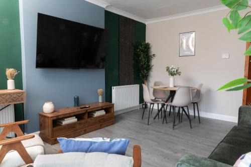 Vacant Nests Ivy Cottage 3BR Wi-Fi