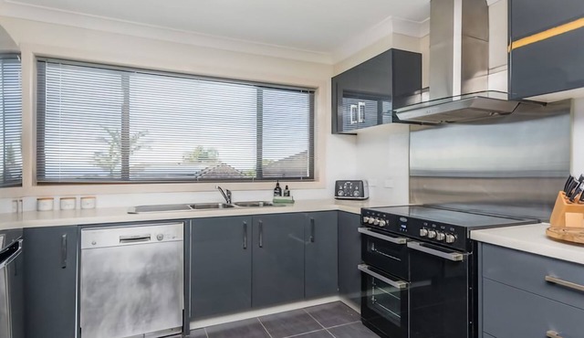 Vacanza Vincentia Views by Jervis Bay Breaks