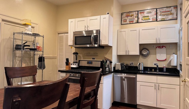 vacation apartment at the heart of San Fran 3-4 bedrooms, unbeatable deal