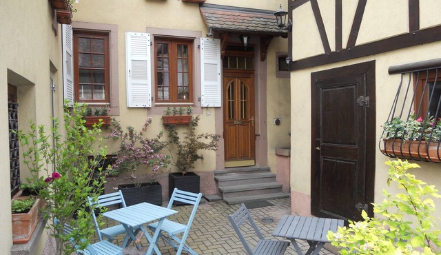 Vacation apartment (100 sqm) for 2 to 7 people in Obernai (Alsace)