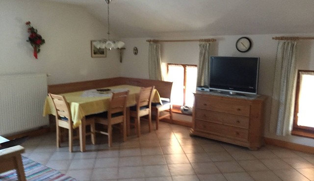 Vacation apartment -6 persons, 75sqm, 3 bedrooms, balcony in Eggstätt
