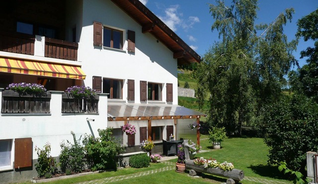 Vacation apartment/apartment for 4 guests with 85m² in Scuol (272411)