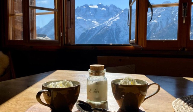 Vacation apartment/apartment for 4 guests with 80m² in Staldenried (272056)