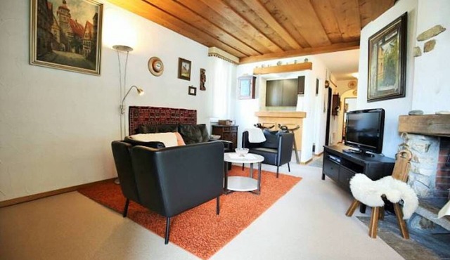 Vacation apartment w/south-west balcony, fireplace, pool & an underground garage