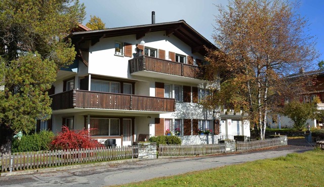 Vacation apartment with sunny garden seating area, close to the village center.