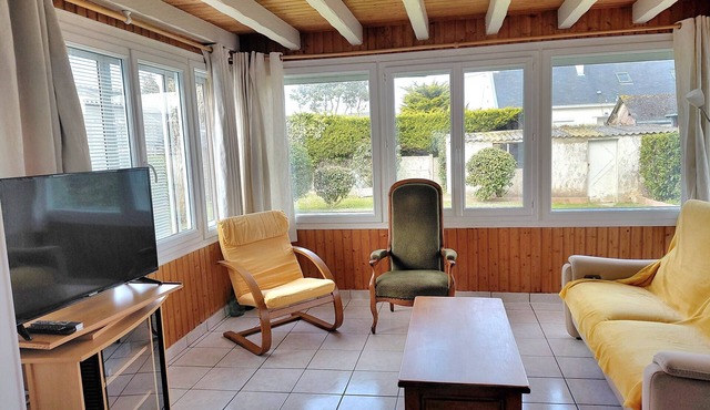 Vacation at Chez Lulu – Welcoming Family Home near Beaches and Village