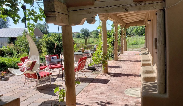 Vacation Casita Manzana - next to Vineyard in Nambe, Santa Fe County, NM