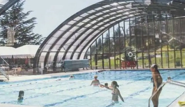 Vacation chalet at the foot of the ski slopes