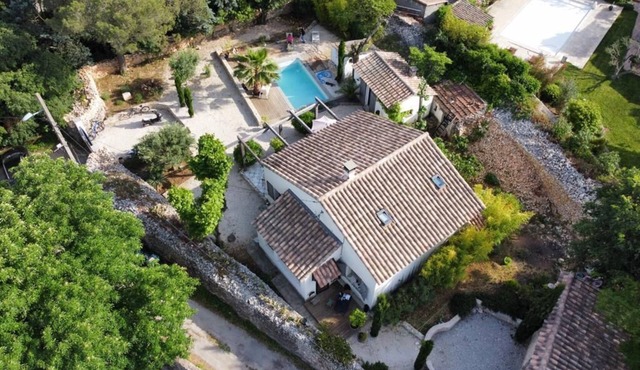 Vacation cottage Nimes la Cigale