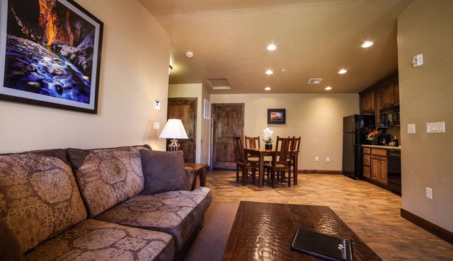 Vacation Day Is Always A Great Idea! Near George Baker River Park, Free Parking