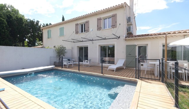 Vacation rental MAUSSANE LES ALPILLES LS1-431