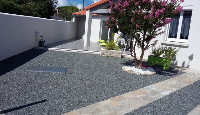 Vacation home in Meschers quiet area