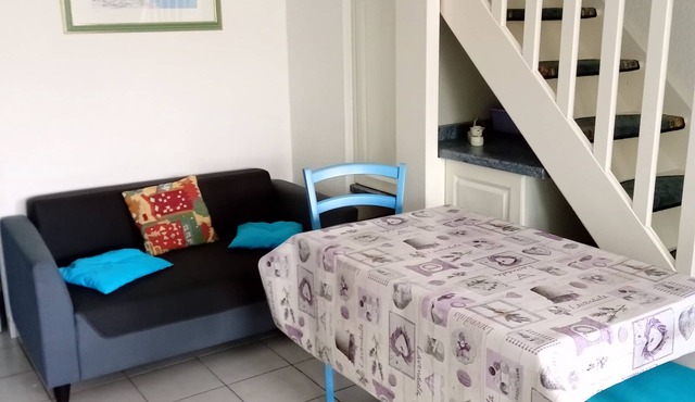 Vacation home 200 m from the beach