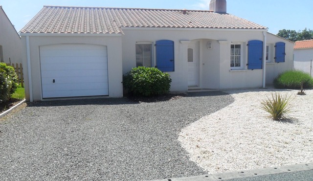 Vacation home 5 kms from the beach, calm and serenity.
