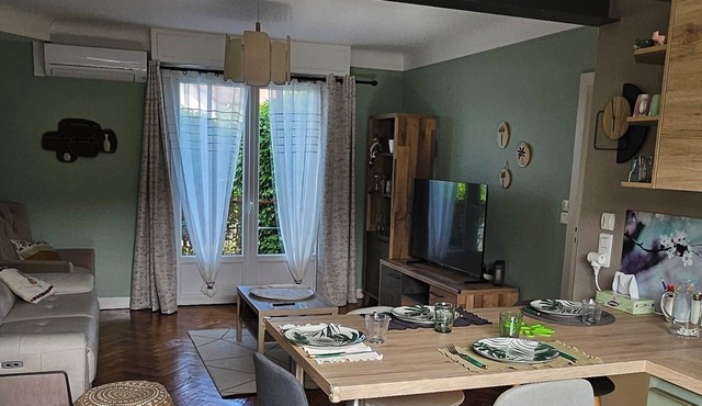 Vacation home; 5 min from the center of Dax and 30 min from the beaches