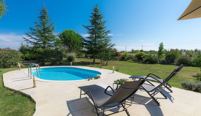 Vacation home Bozac by Interhome