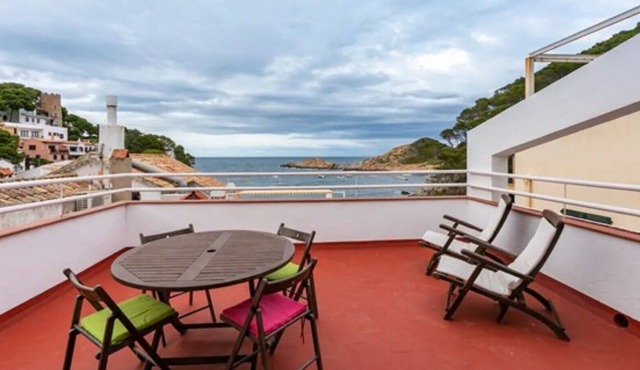 Vacation Home “Casa La Malva” on the Beach with Sea View, Mountain View, Wi-Fi & Terrace; Parking Available