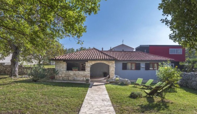 Vacation home Cetina by Interhome