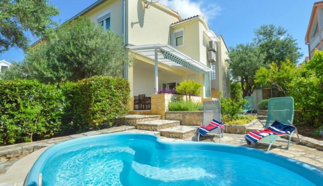 Vacation home Darena by Interhome
