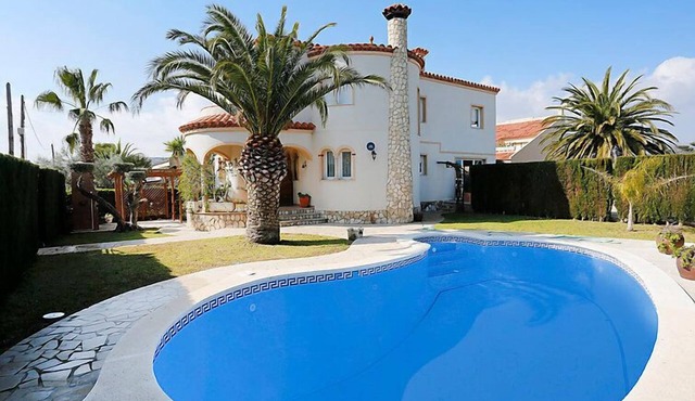 Vacation home Dirk by Interhome