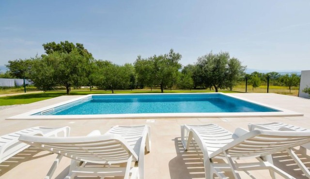 Vacation home Elena by Interhome