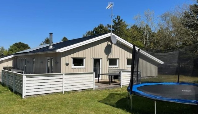 Vacation home "Elian" - 200m from the sea in Lolland, Falster and Mon in Rødby - 12 persons, 5 bedrooms