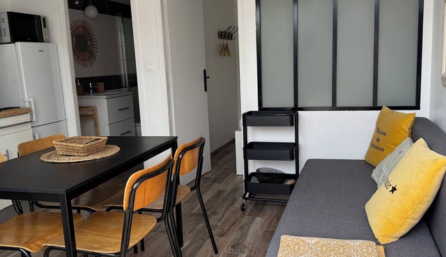 VACATION HOME, EVERYTHING BY BIKE!