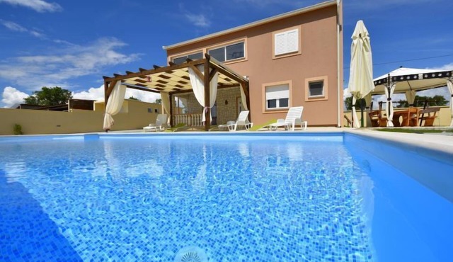 Vacation home Frane by Interhome