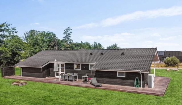 Vacation home "Fainne" - 950m from the sea in NW Jutland in Hjørring - 8 persons, 3 bedrooms
