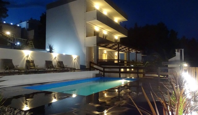 Vacation home for 12 guests with 180m² in Posedarje (264091)