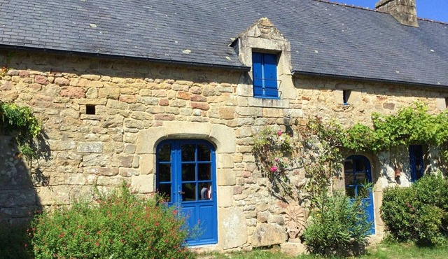 Vacation home for 14 people, 10 minutes from the beach