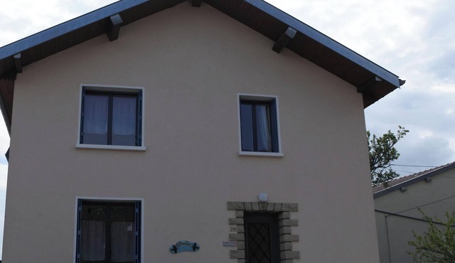 Vacation home for 8 near Clairvaux-les-Lacs and the Jura lakes