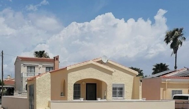Vacation home for 4 guests with 65m² in San Fulgencio (190605)