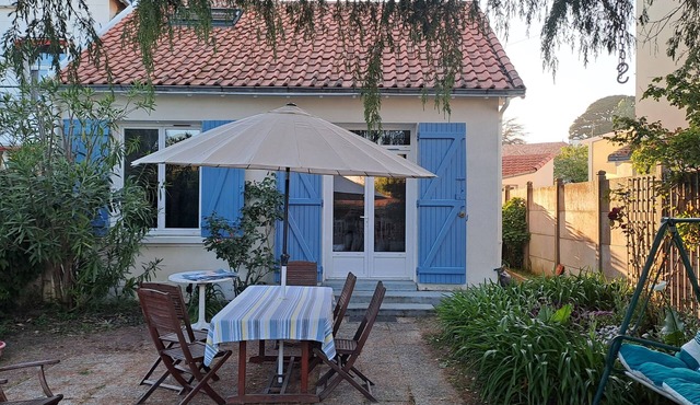 Vacation home Gourmalon district 200 m from the beach of La Source