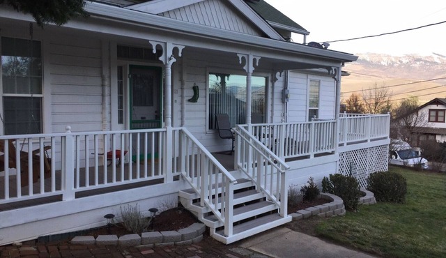 Vacation Home in Beautiful Ashland (Ashland, OR)