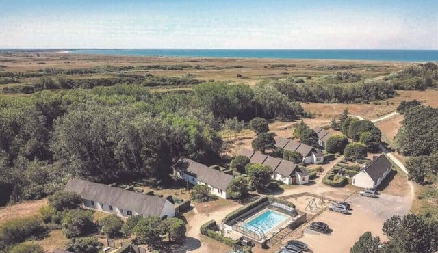 Vacation home in Brittany 900 m from the beach-5 persons -Heated swimming pool