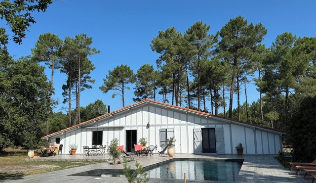 Vacation home in the heart of nature with swimming pool for rent - sleeps 8
