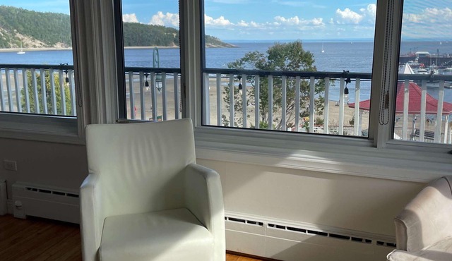 Vacation home in the heart of Tadoussac Bay