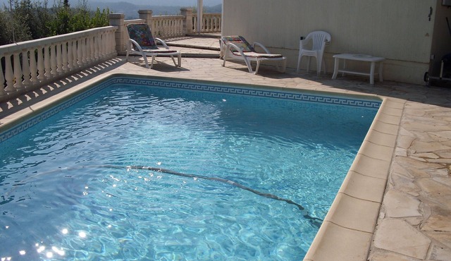 Vacation home in the south of France with private pool