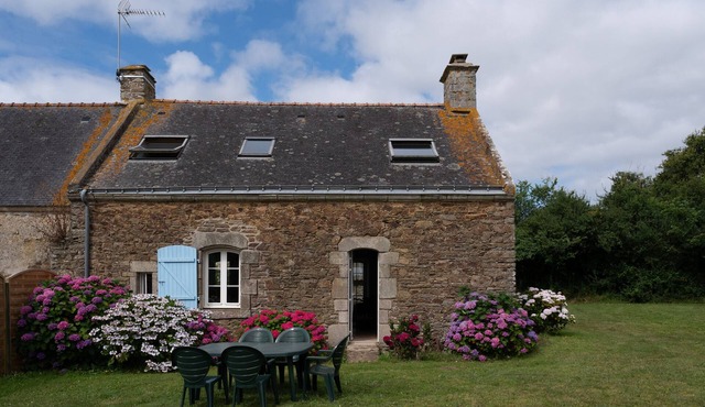 Vacation Home "Le Cosquer Sur Zur" with Private Terrace & Private Garden