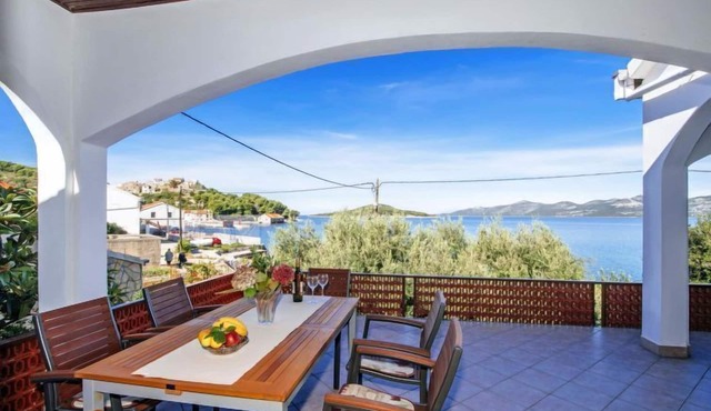 Vacation home Mira by Interhome