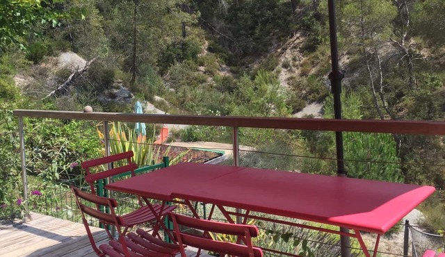 Vacation home on the Côte d'Azur, with swimming pool, swing, trampoline