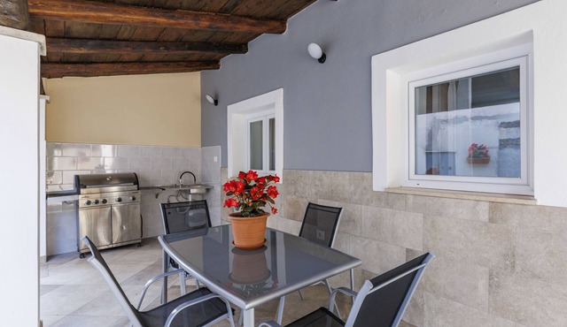Vacation home Ondina by Interhome