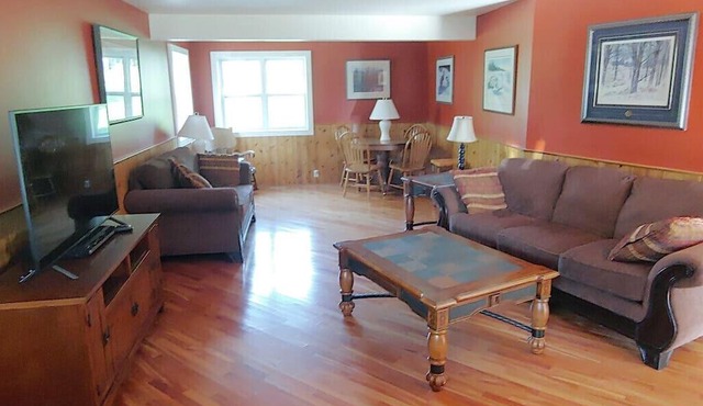 Vacation Home Port Loring ON on OFSC Trails